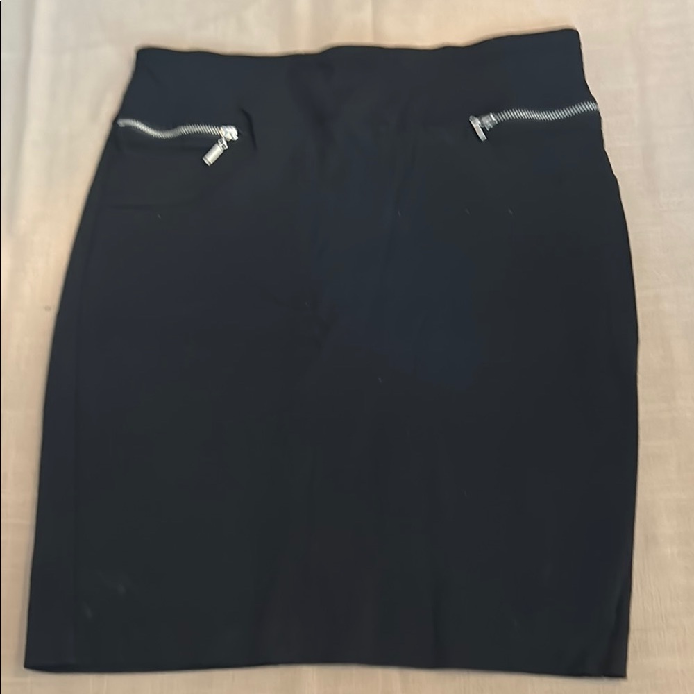 EUC Joe B Black Pencil Skirt Sleek Design
